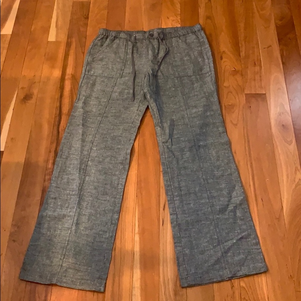 Size small wide legged linen pants